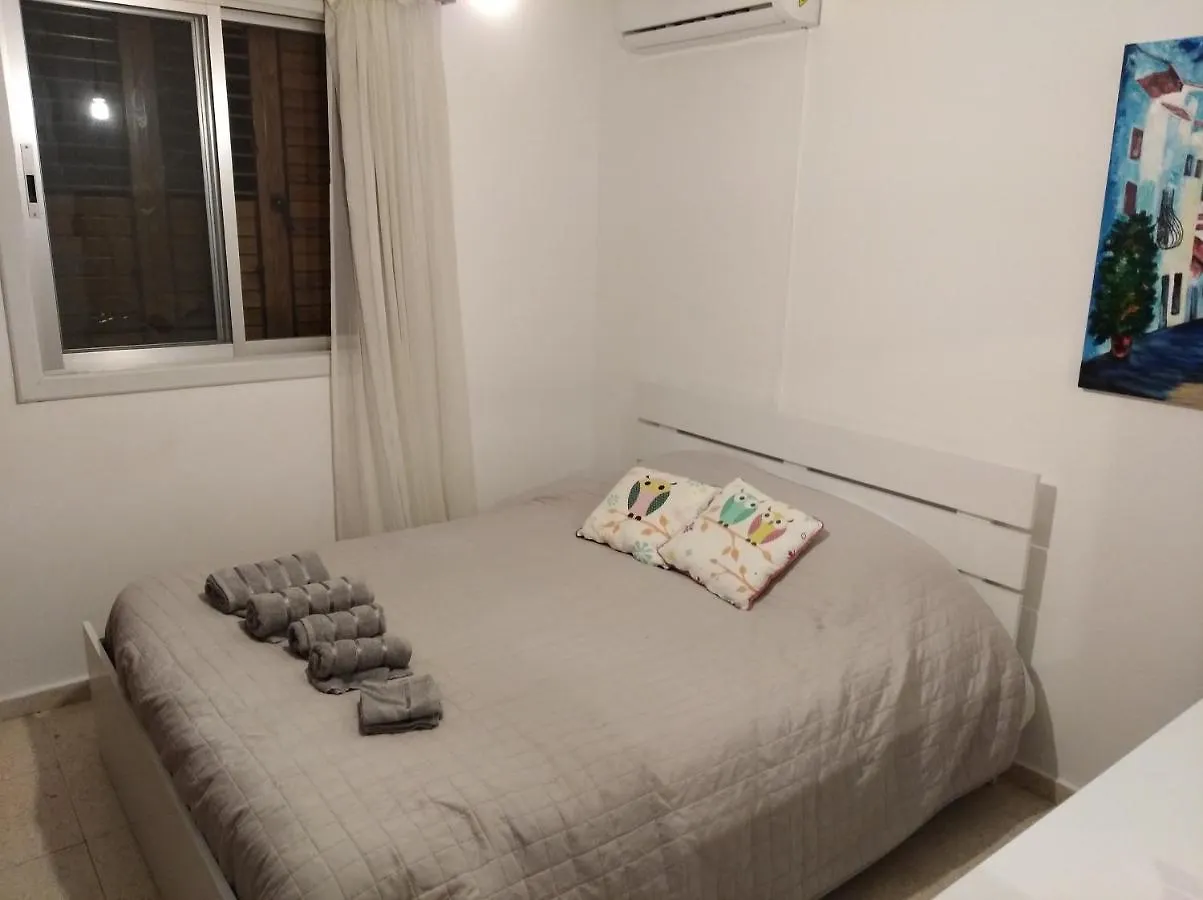 Larnaca, Pervolia 1 Bedroom Seaside Apartment 0*, Perivolia Cyprus