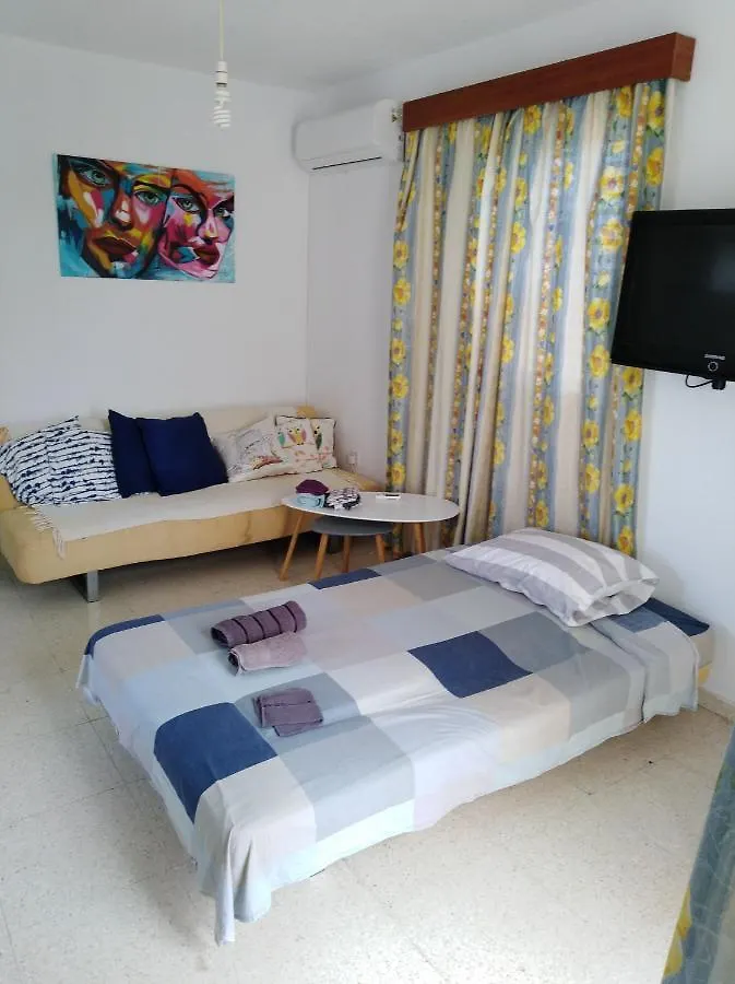 Larnaca, Pervolia 1 Bedroom Seaside Apartment Cyprus